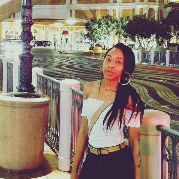 FASHIONISTA INDIA - Picture 2 of 6